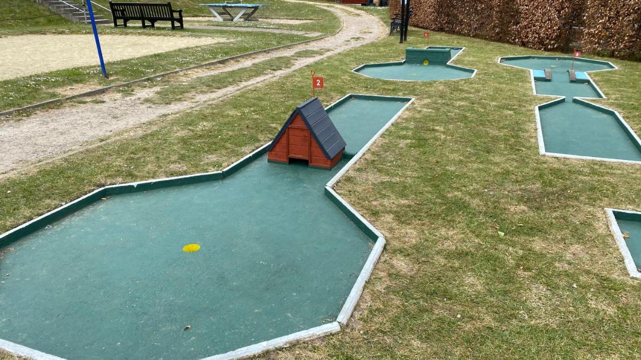 Kingsdown Holiday Park 외부 사진